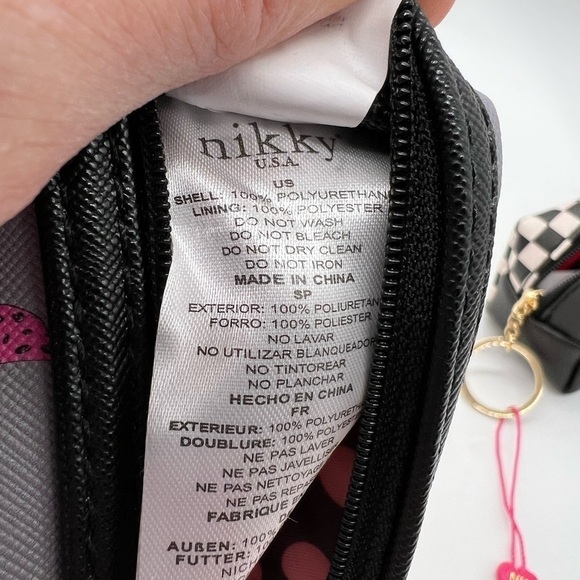 NIKKY BY NICOLE LEE SET OF 2 TRAVEL/COSMETIC ZIPPERED POUCHES NWT - Picture 8 of 14